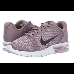 Nike Women’s Air Max Sequent 2